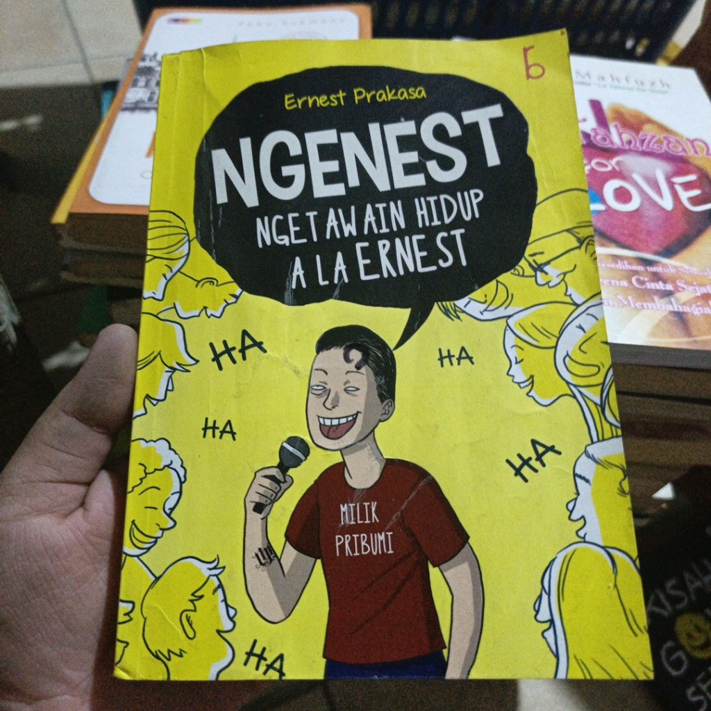 [สั่งซื้อล่วงหน้า] Ngenest: Laughing Life A la Ernest Ernest Prakasa