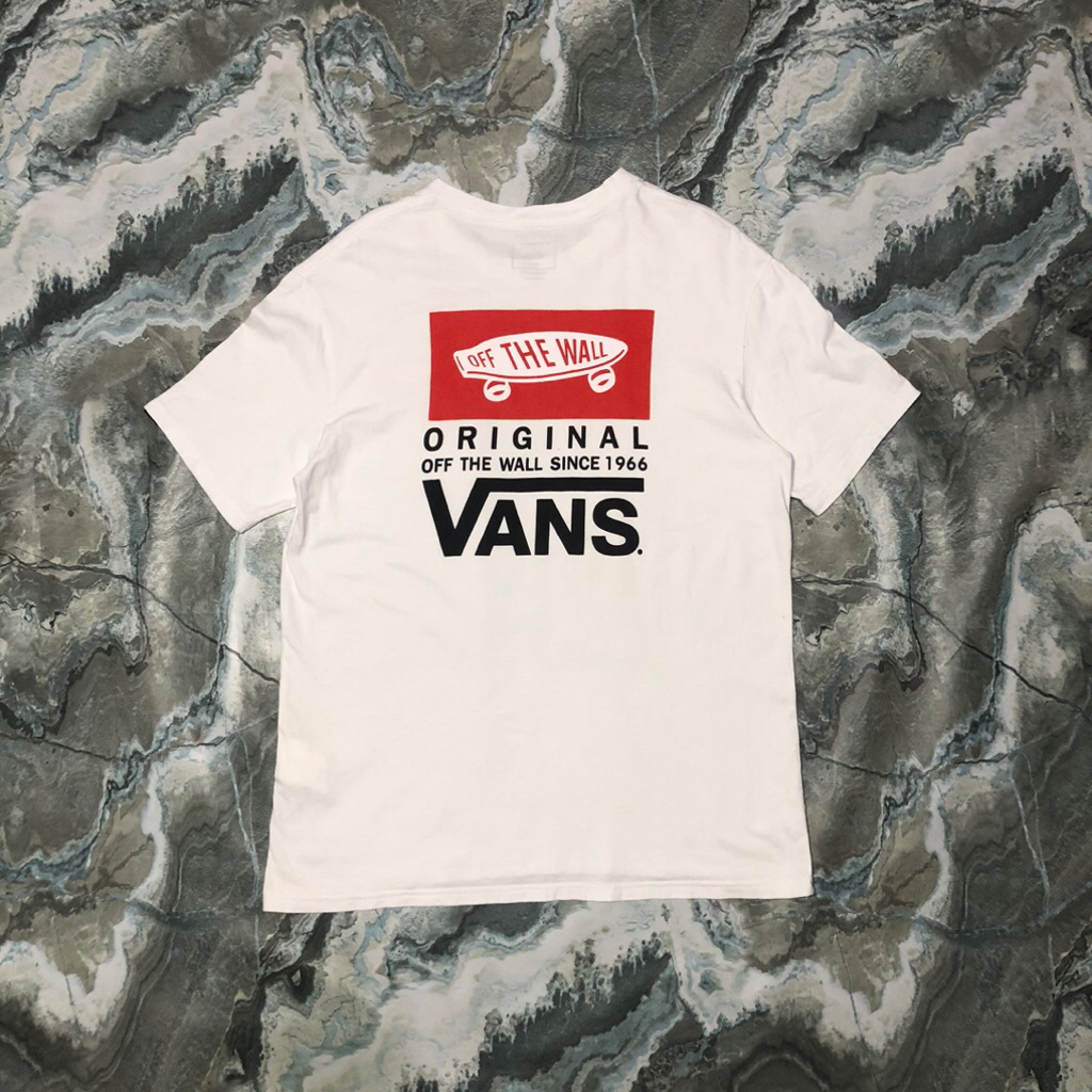 เสื้อยืดสเก็ตโลโก้ใหญ่สีขาว Vans
