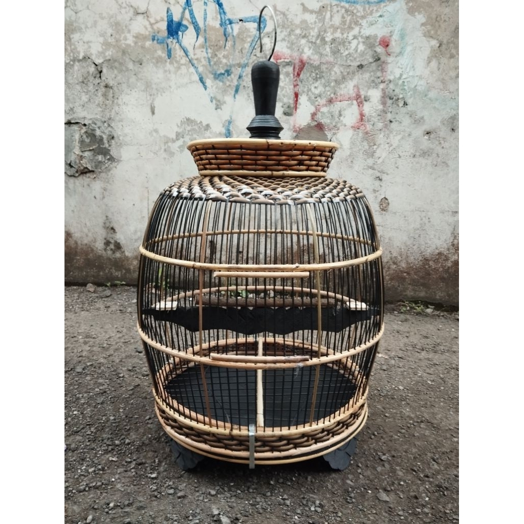 MINIMALIST MINION BIRD CAGE/BIRD CAGE พร้อม SYNTHETIC RATTAN KNITTING