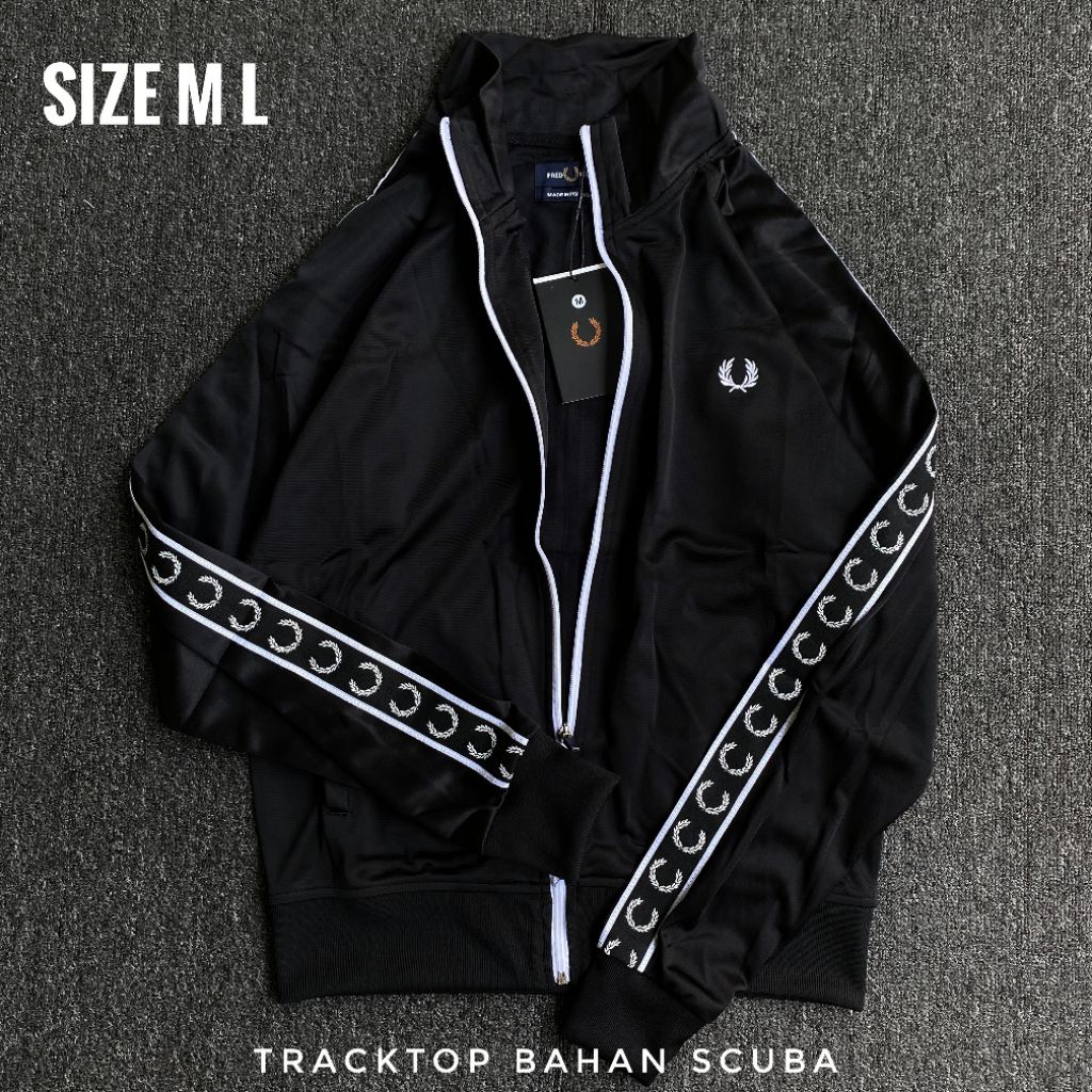 Tracktop Runner Jacket ผลิตจากวัสดุ Scuba นําเข้าระดับพรีเมียม