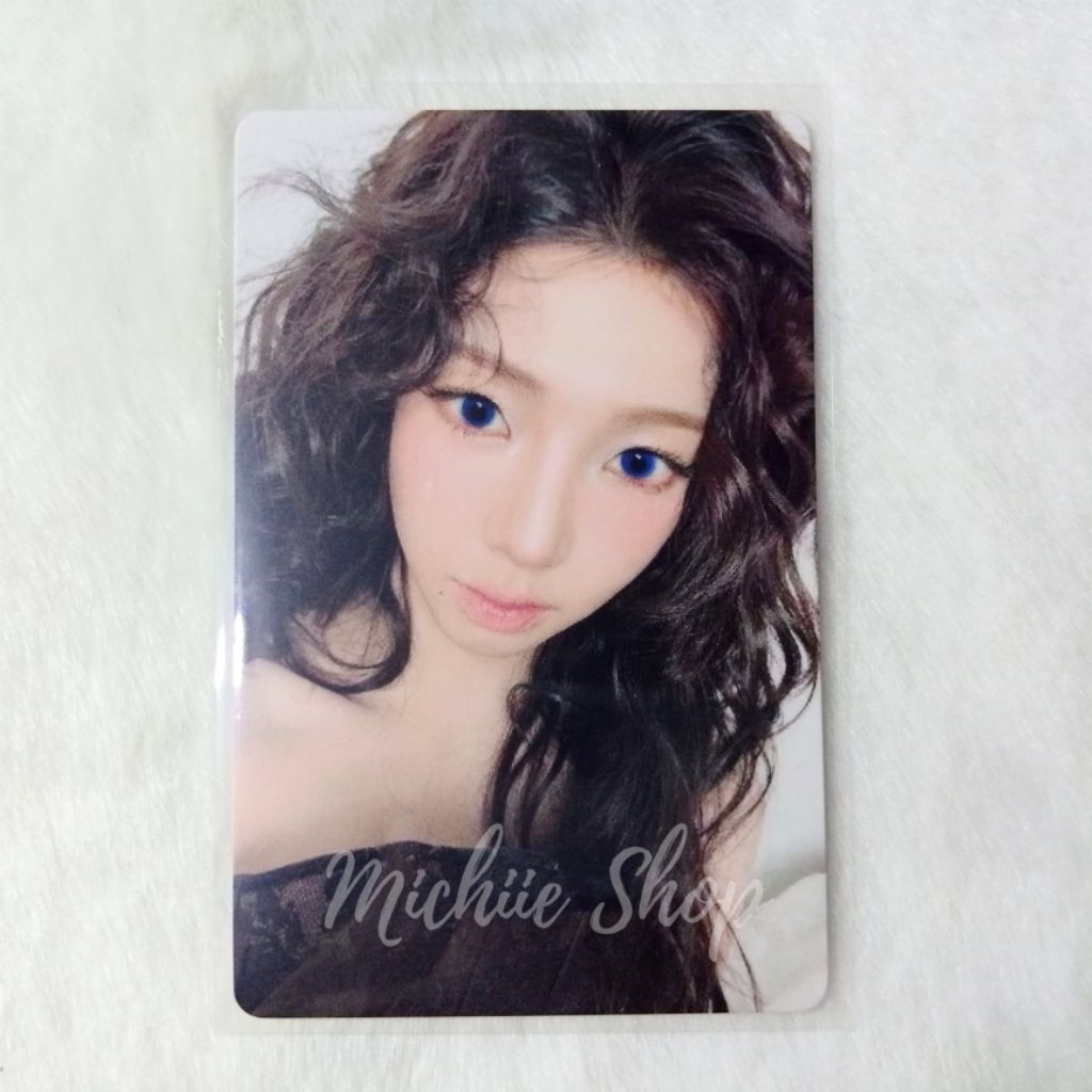 Photocard Aespa Karina Puss Megazine OFC | การ์ดรูปถ่าย Karina Aespa