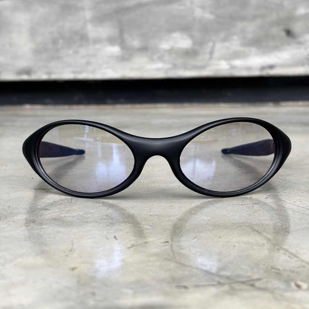 Flawless Eye Jacket Black Silhouette (เลนส์ Photochromic / Discoloration) Running Sport แว่นตากลางแจ้งวิ่งกีฬาสําหรับกิจกรรมกลางแจ้งและกีฬา