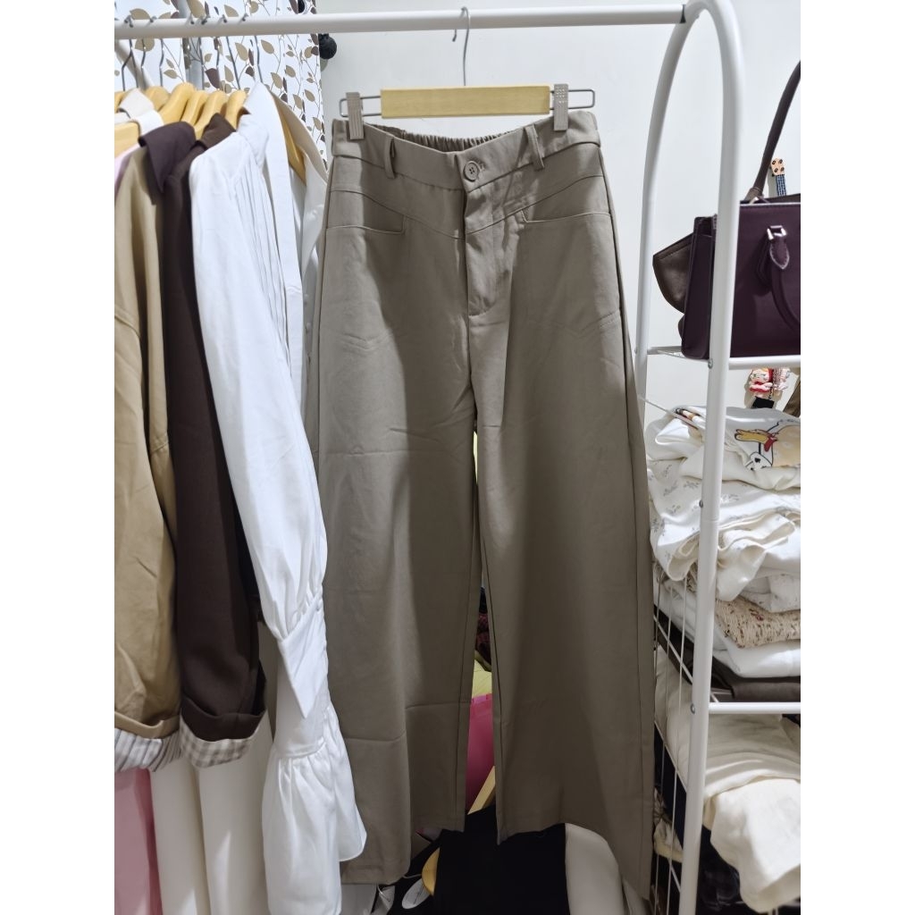 Miss Alley Korean Highwaist Denim Pants นําเข้า กทม./BKK สี Taupe