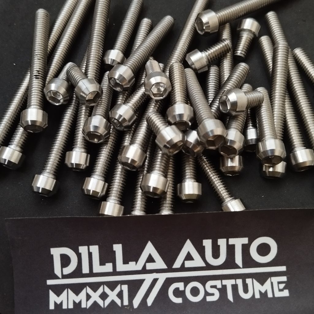 HONDA WIN L STAINLESS CUSTOME HANDMADE CENTER CRANKCASE BOLT 1 ชุด (7 ชิ้น)