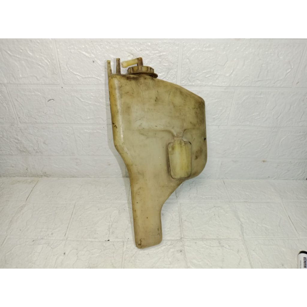 ถังเก็บน้ําหม้อน้ํา Honda Accord Cielo Vtech / Non Vtech 94-97