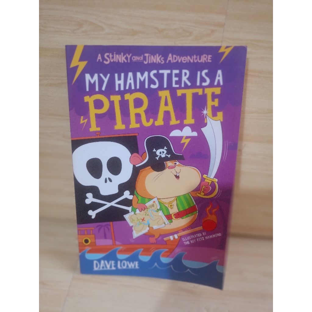 MY HAMSTER PIRATE โดย Dave lowe