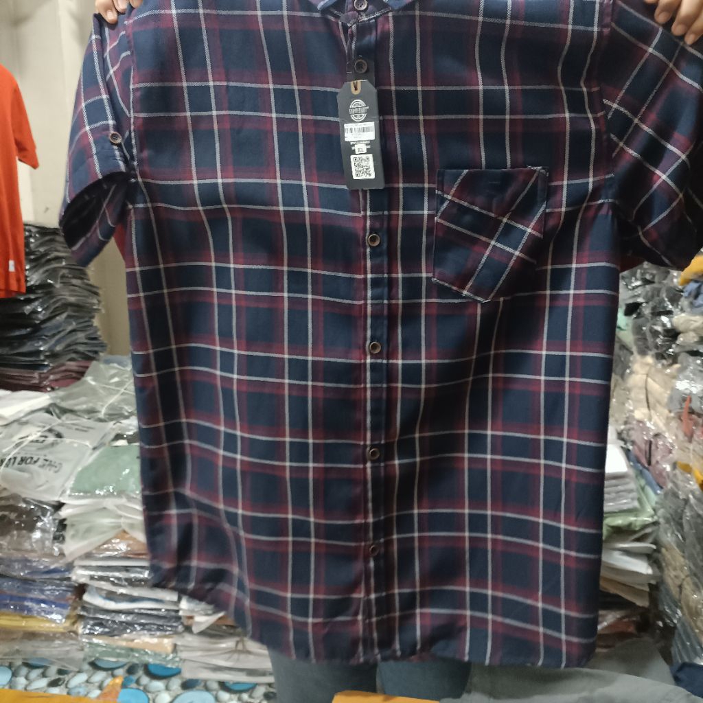 เสื้อเชิ้ตผู้ชายลายสก๊อตพรีเมี่ยม KEMEJA Eighty Eighty Eight