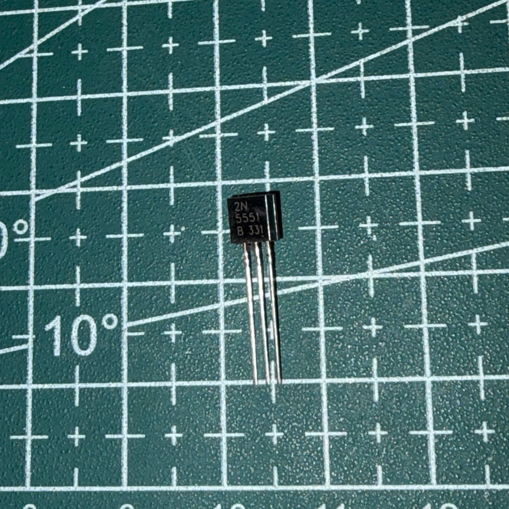 ทรานซิสเตอร์ Tr 2N5551 TR 2N 5551 ราคาหน่วย 3 ขา