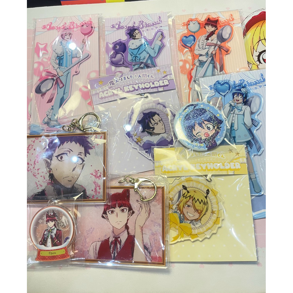 Mairimashita iruma-kun ขาตั้งอะคริลิค Ganci พวงกุญแจ Chatacter Pin badge Iruma Asmodeus Opera Kalego