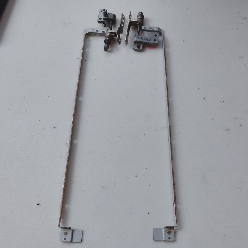 บานพับแล็ปท็อป Compaq Presario V3000