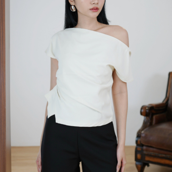 Avelle - เสื้อเปิดไหล่ Orin