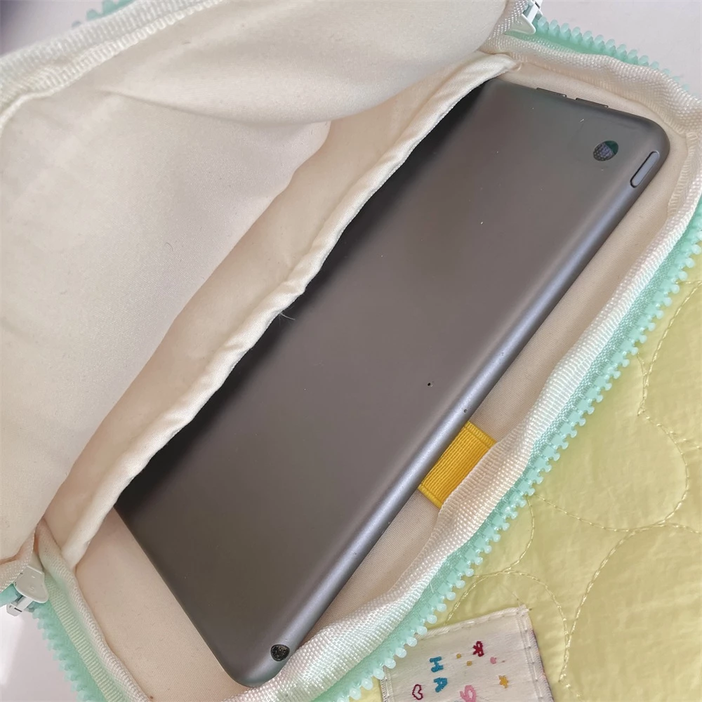 กระเป๋าใส่ iPad 10.2 นิ้ว สำหรับ iPad 7/8/9 2019-2021 ลาย Pooh thumbnail 8