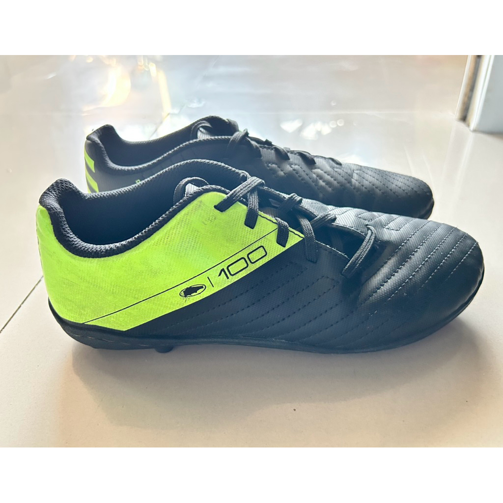 PL Kipsta Decathlon 36/22.5 รองเท้าฟุตบอล