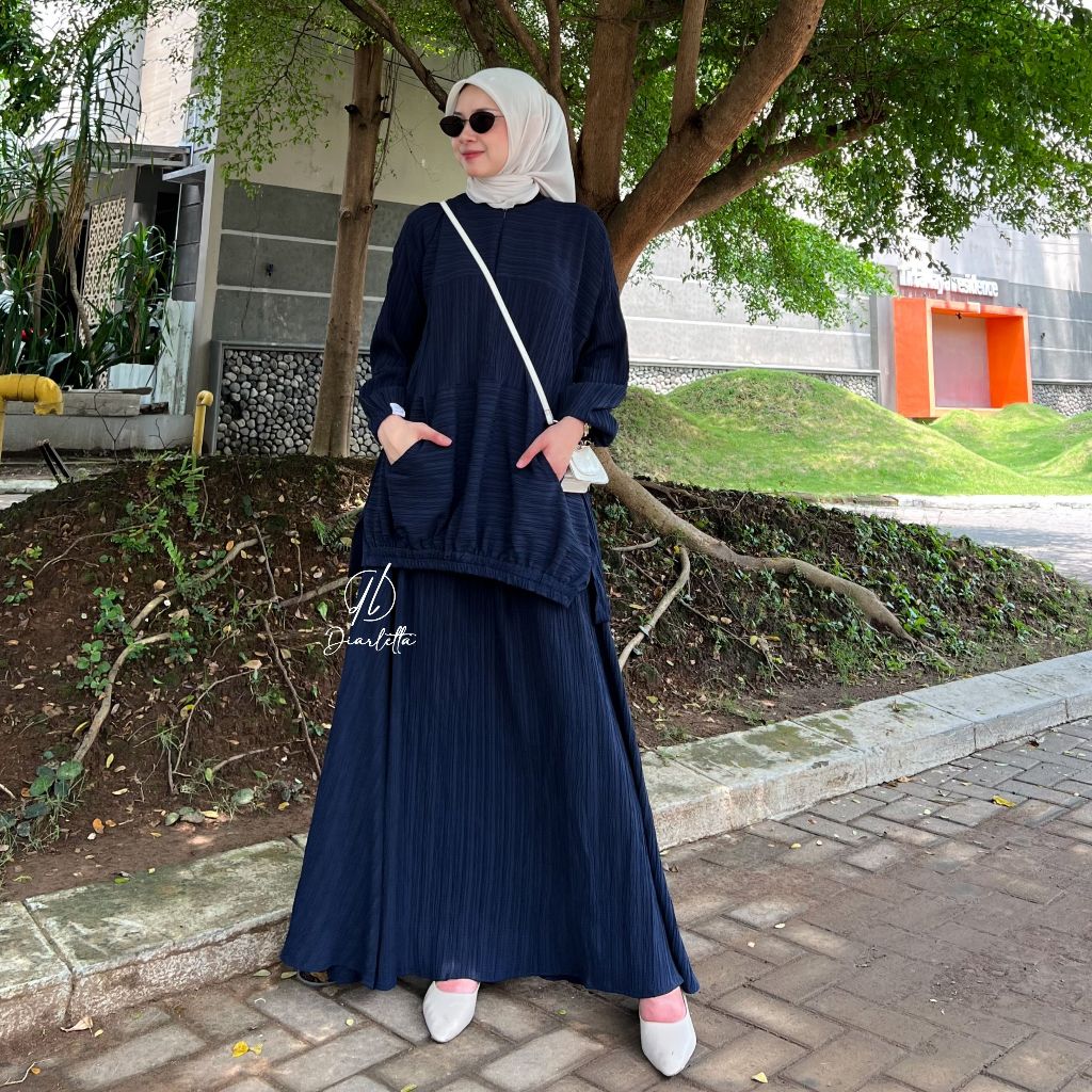 Lady Set Busui Friendly Skirt Lady Crush One Set โดย Diarletta