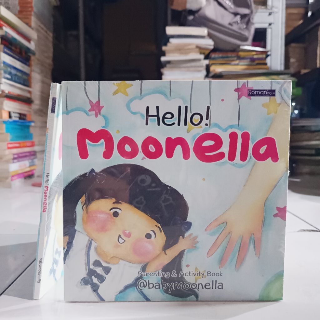 (ORIGINAL) PARENTING / HELLO MOONELLA BOOK
