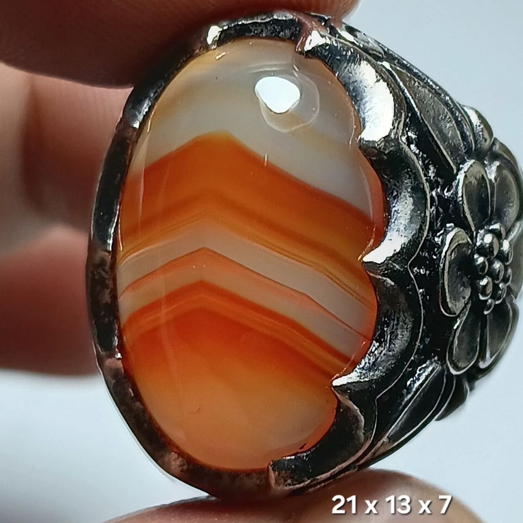 NATURAL AGATE STONE, LUXURIOUS DJUNJUNG DRAJAT STONE