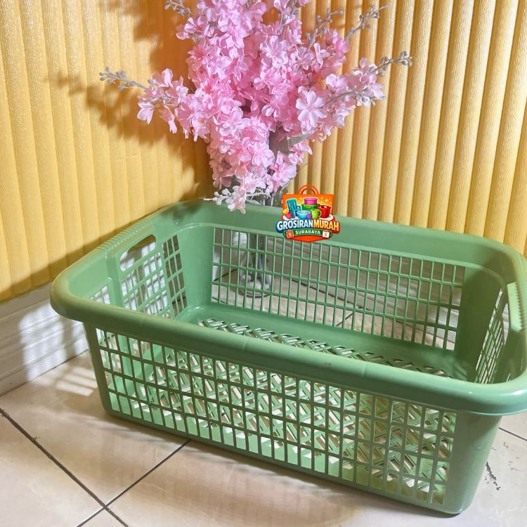 CLOTHES BASKET / LAUNDRY BASKET