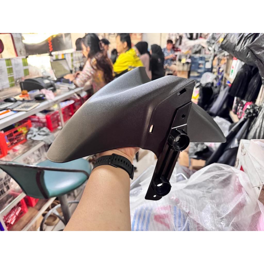 01-D56-307-82AA บังโคลนหน้า Yamaha NMax Neo, NMAx Turbo WIN