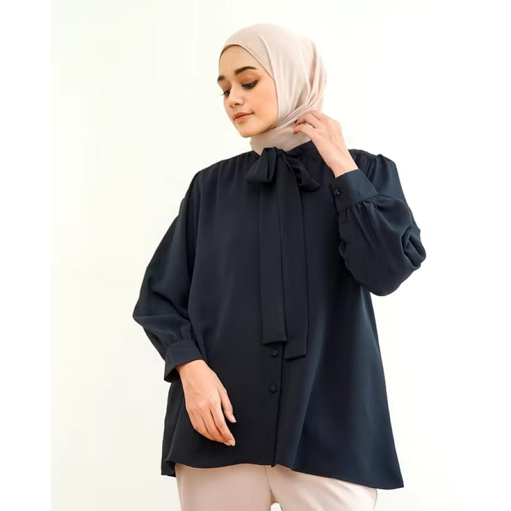 Preloved Wika Top โดย Geulis
