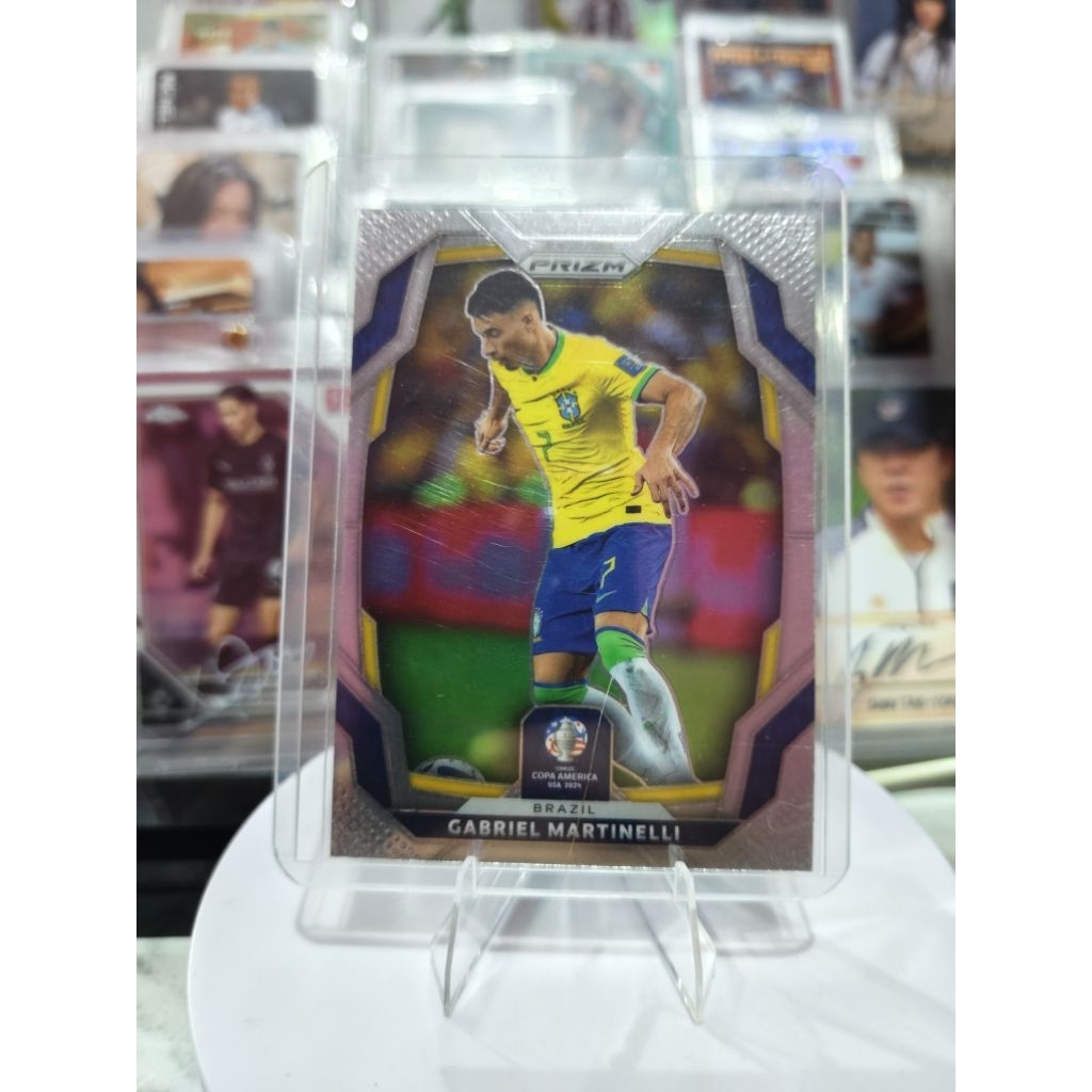 การ์ดฟุตบอล Panini Prizm Brazil Gabriel Martinelli ดั้งเดิม