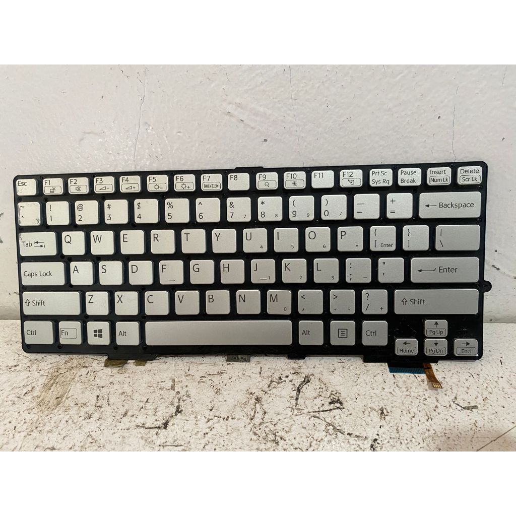 SONY VAIO SVS131A12W SVS13 SVE13 SVS131 SVS131A SVS13A BACKLIGHT - ercomp1