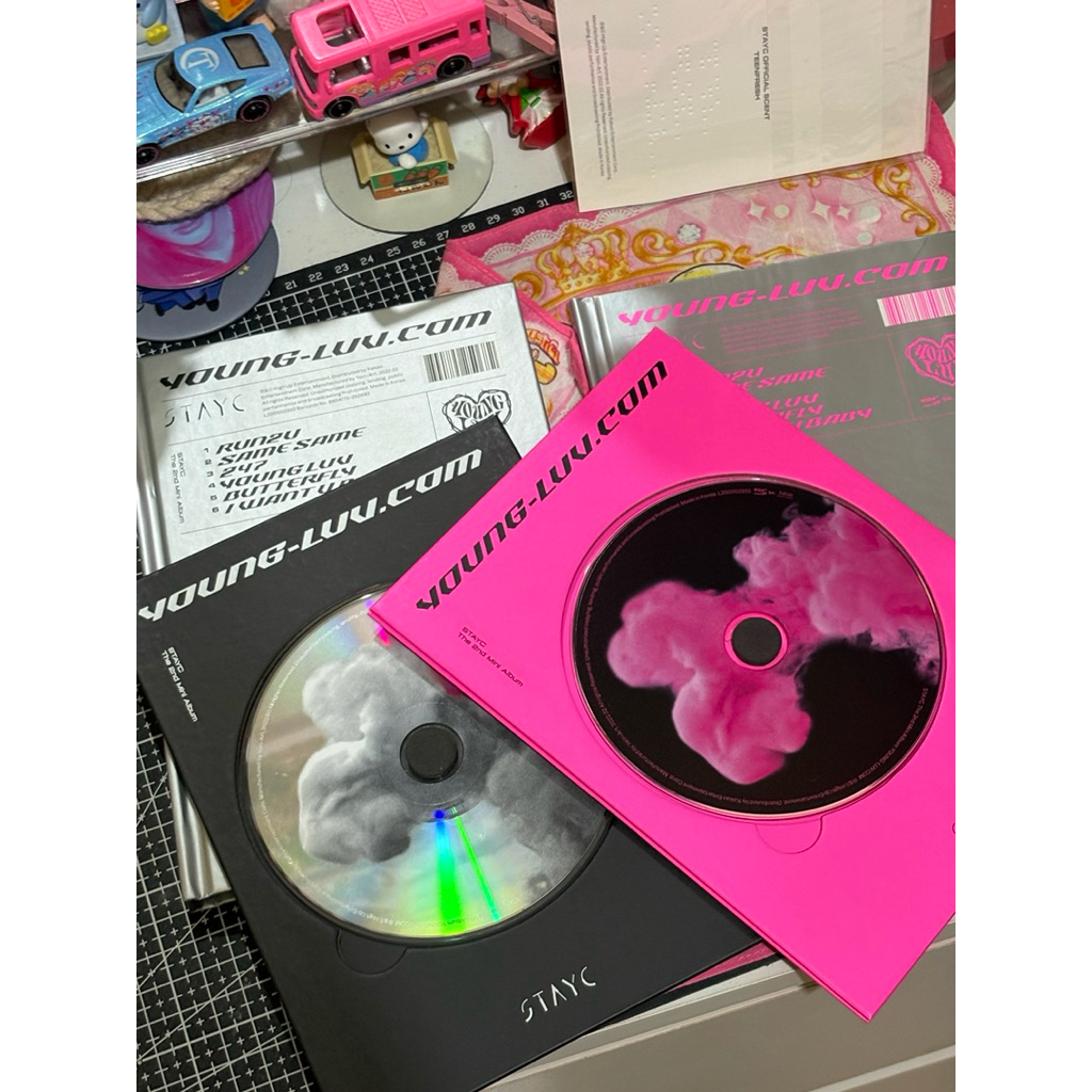 STAYC YOUNG LUV RUN2U KPOP เท่านั้นอัลบั้ม + โปสเตอร์