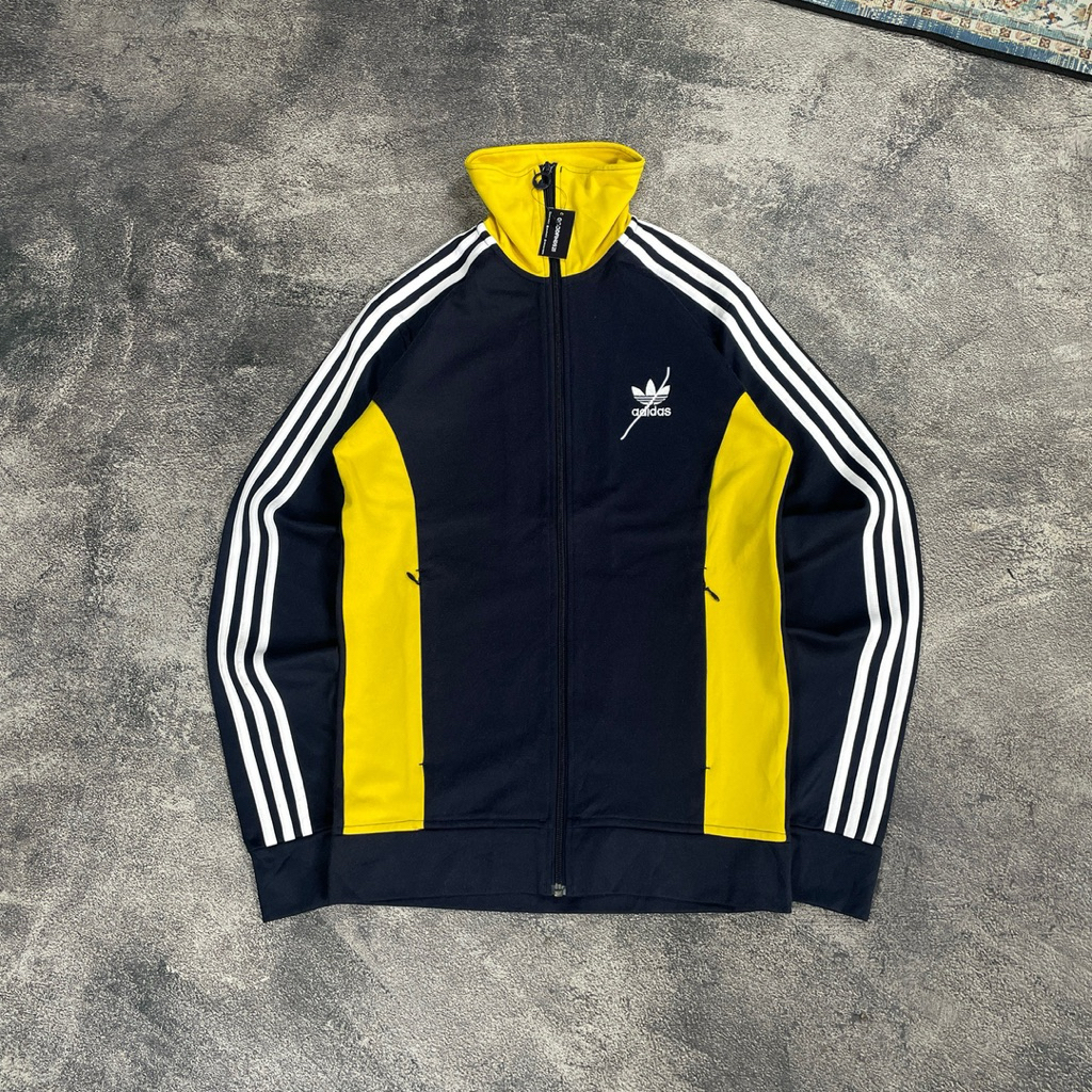 Adds europa Tracktop sz M