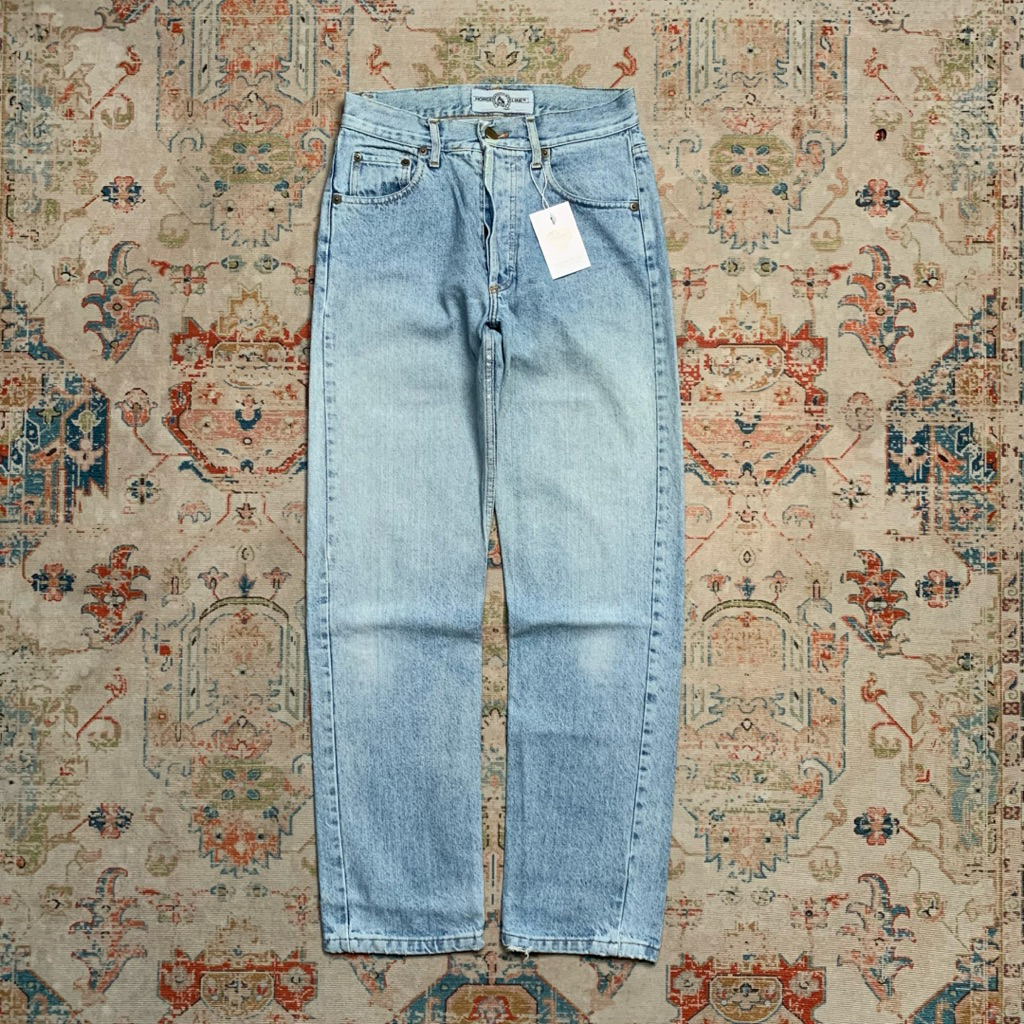 Horseline สีฟ้าอ่อนล้างกางเกงยีนส์ Regular Tappered Fit BL936