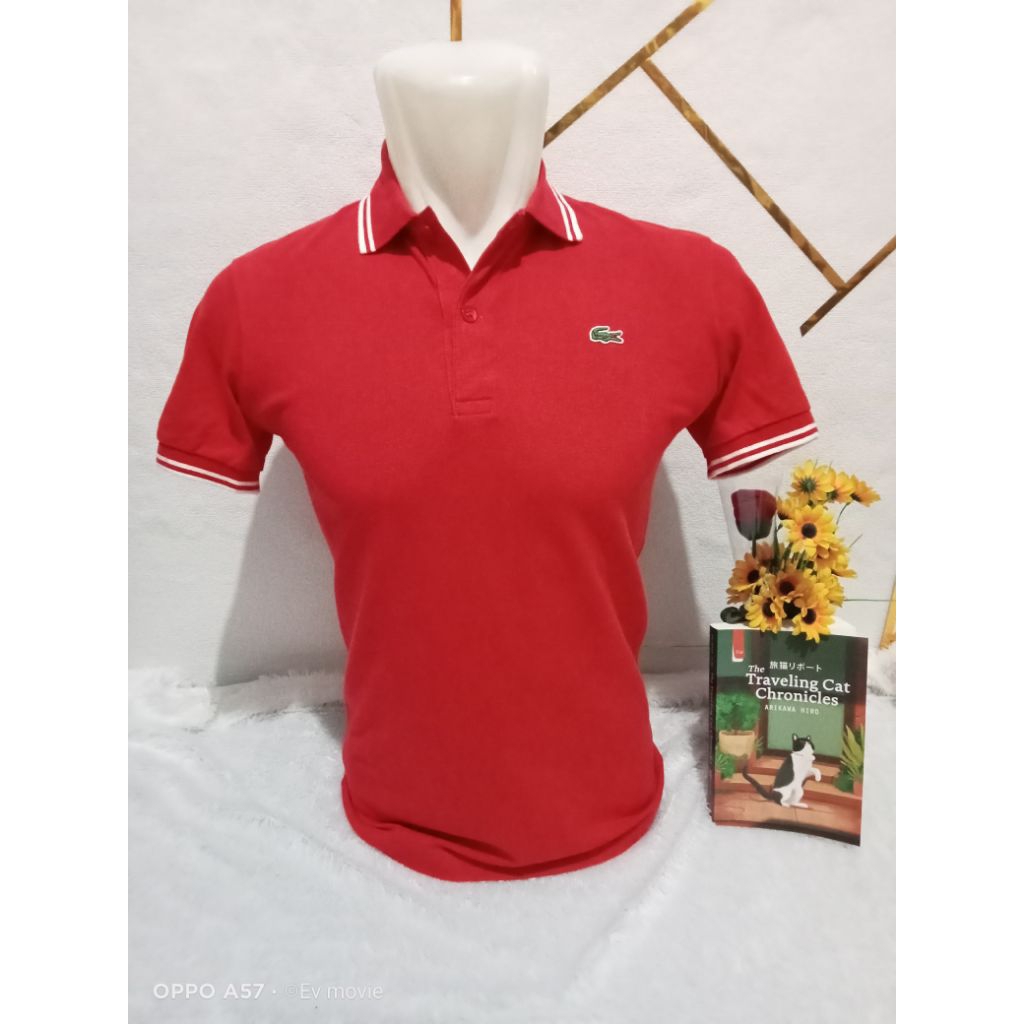 MERAH Lcos เสื้อคอปกโปโลสีแดงขลิบสีขาว