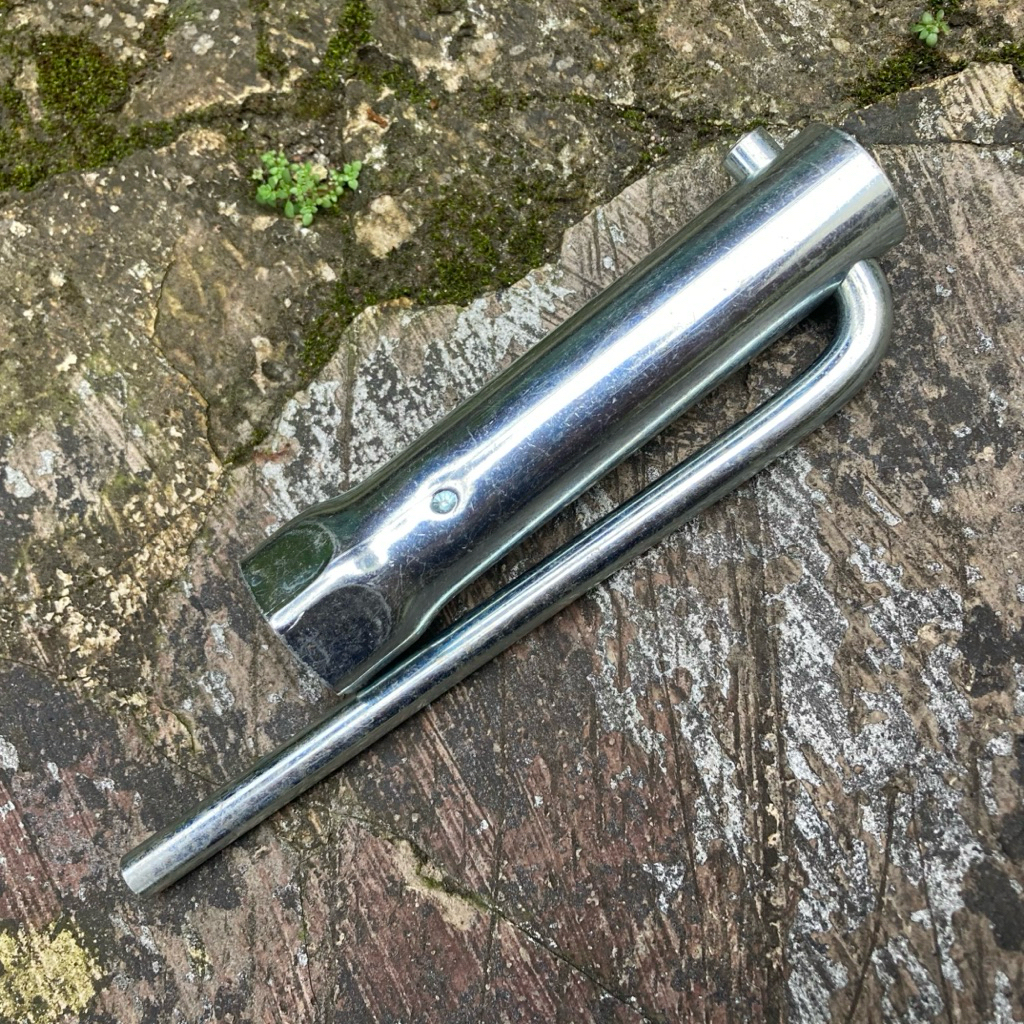 ประแจหัวเทียนท่อหัวเทียนประแจ21มม.Toyota Kijangจระเข้KF10กล่องDoyok KF20 Super KF40 KF50 Grand KF42 