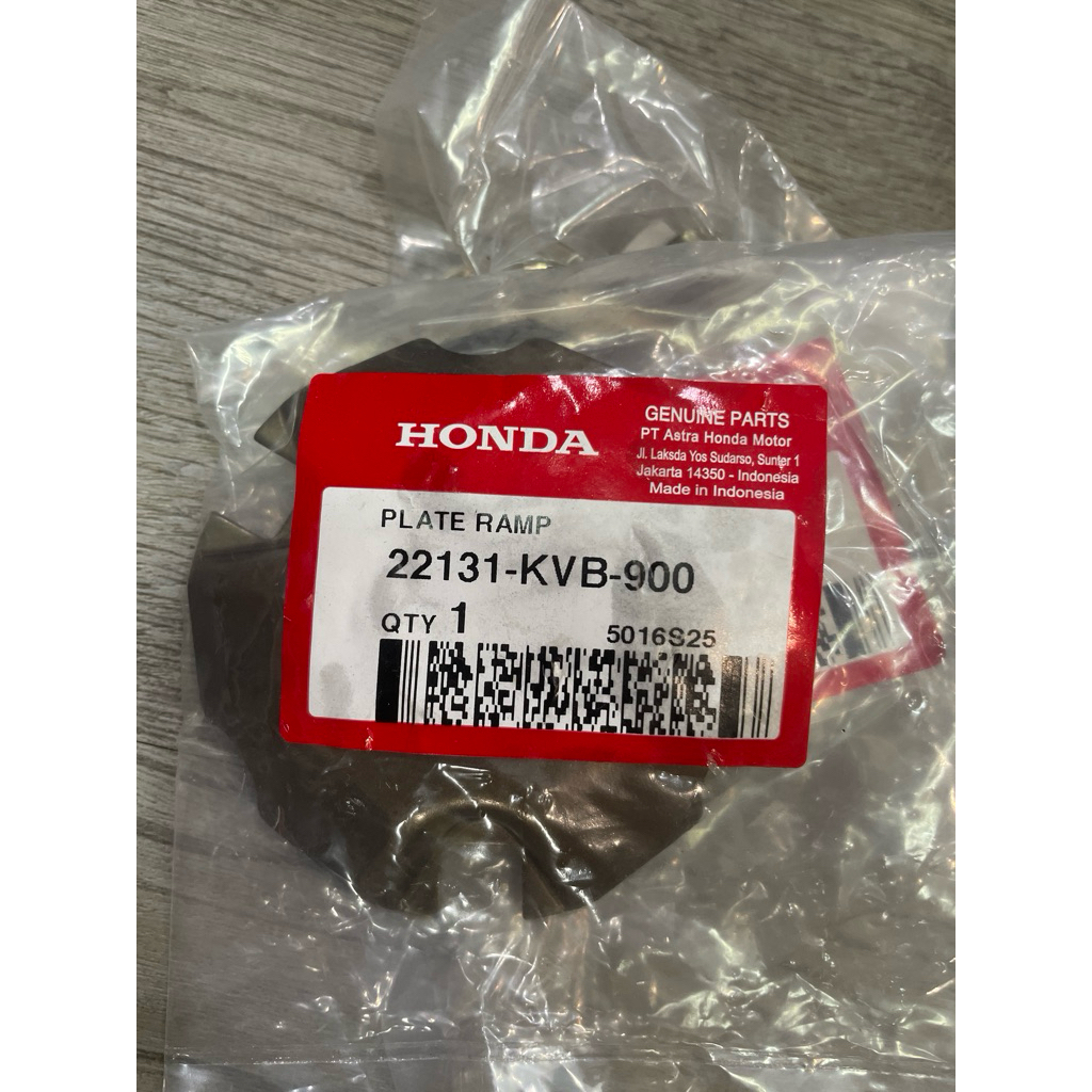 22131-kvb-900 ฝาครอบลูกกลิ้ง vario beat esp beat pop scoopy eso Ahm