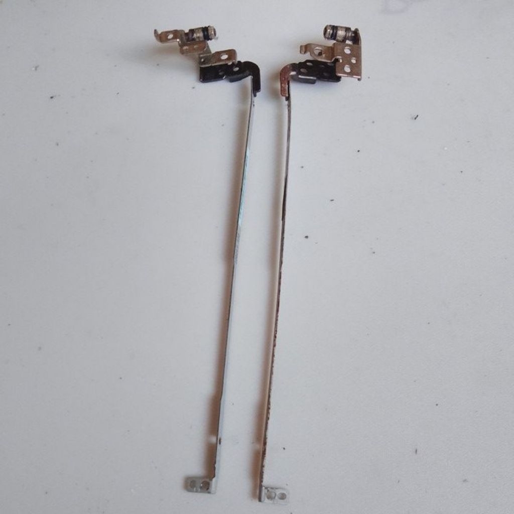 บานพับแล็ปท็อป Compaq CQ43-410AU