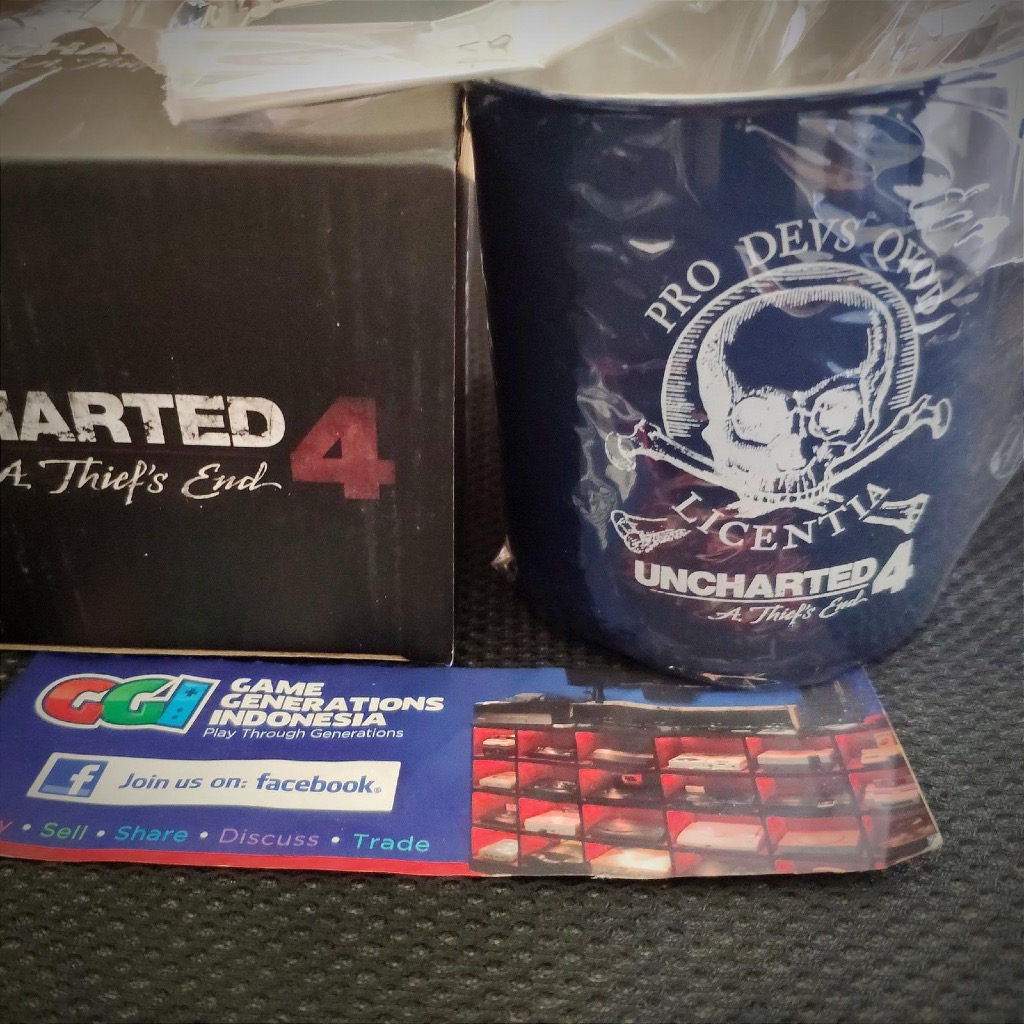 UNCHARTED 4 แก้วพร้อมสายรัดข้อมือ สินค้าอย่างเป็นทางการ