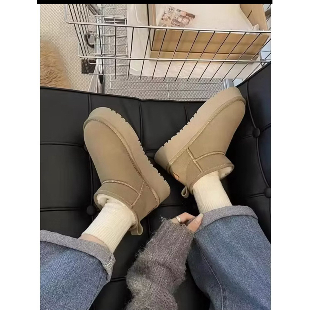 เอ็กซ์คิว8123 รองเท้าบูท UGG นําเข้าฤดูหนาวรองเท้าหนังนิ่มขน