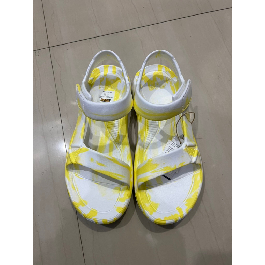 Teva Hurricane Drift Illuminating Sandals (ไม่มีกล่อง) ของแท้ 100%