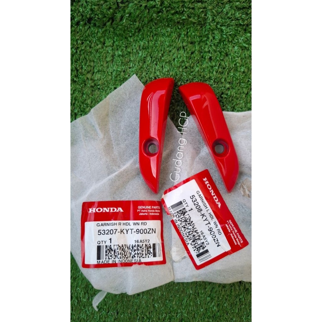 Garnish L & R Handle Set Red Scoopy คาร์บูเรเตอร์ 53207 53208-KYT-900ZN Original Honda อะไหล่แท้