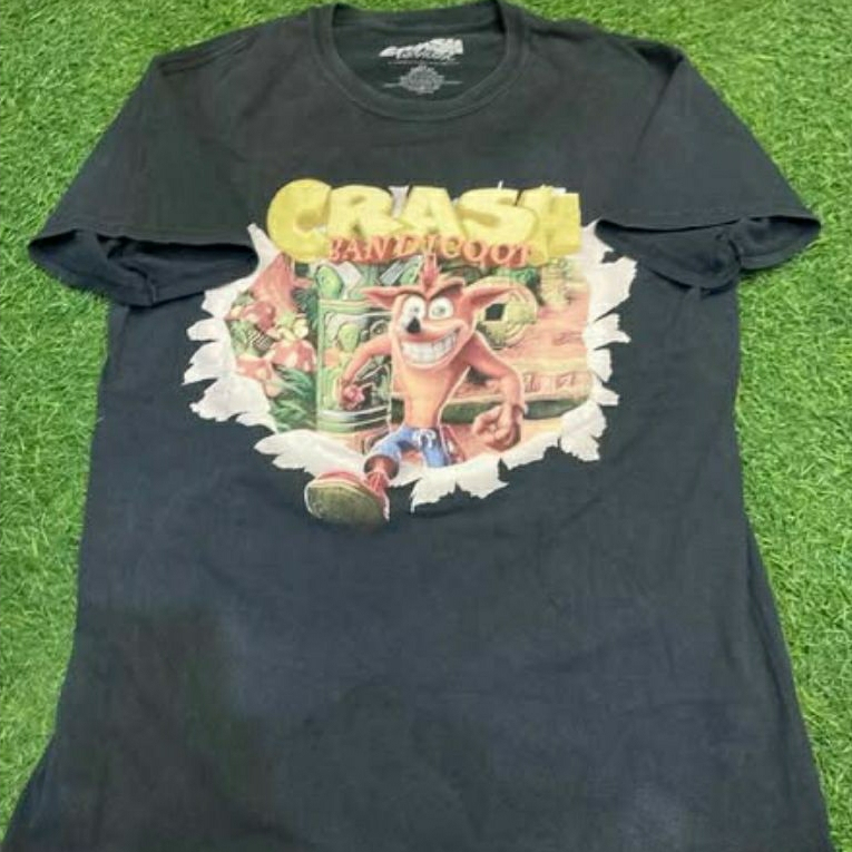 เสื้อยืดสินค้าอย่างเป็นทางการ Crash Bandicoot