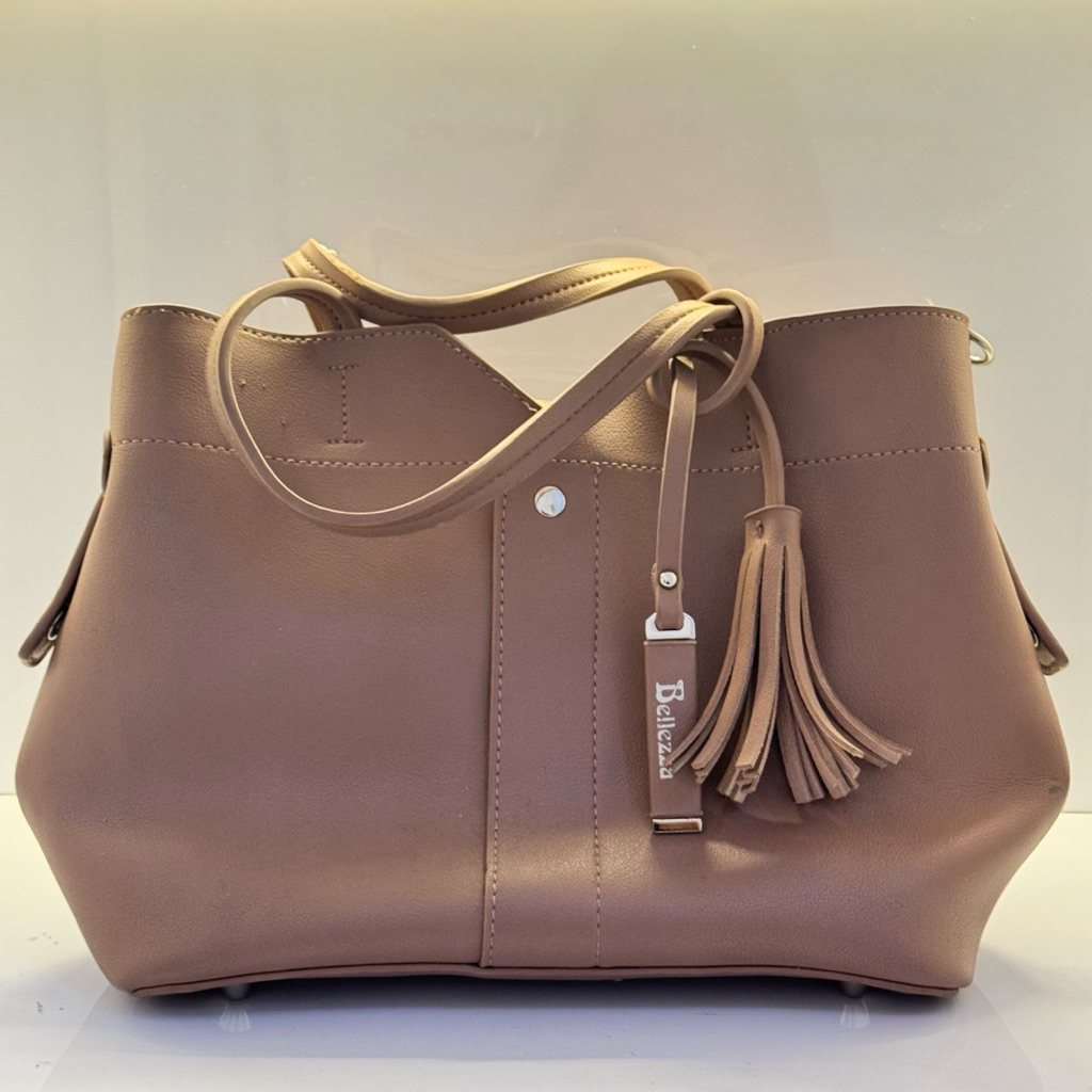 Preloved Original Ballezza Bag Like New with Long Strap เหมาะสําหรับ Work & Hangouts