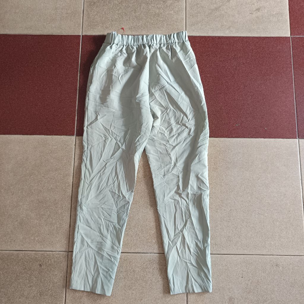 กางเกงขายาวสีเขียวมะกอก HIJAU GU M 003