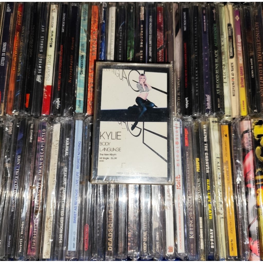 Kylie Minogue Cassette - ผิวกาย