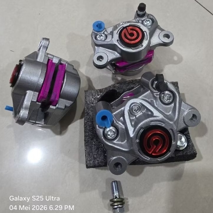 คาลิเปอร์เบรคหน้า brembo caliper เหรียญรถจักรยานยนต์ด้านหน้า caliper แม่รุ่นเหรียญสําหรับรถจักรยานยน