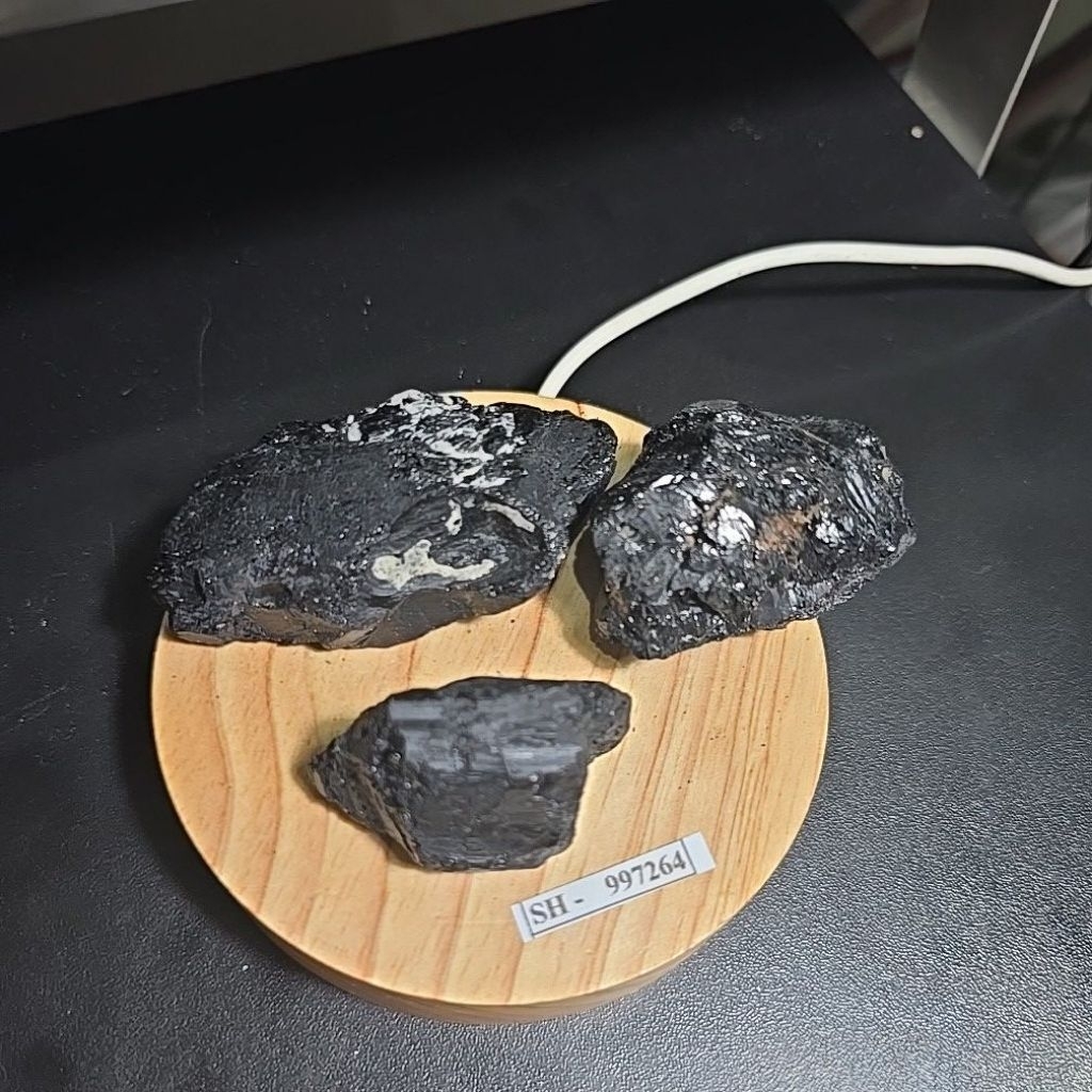 BLACK TOURMALINE BRAZIL ROUGH หินแท้