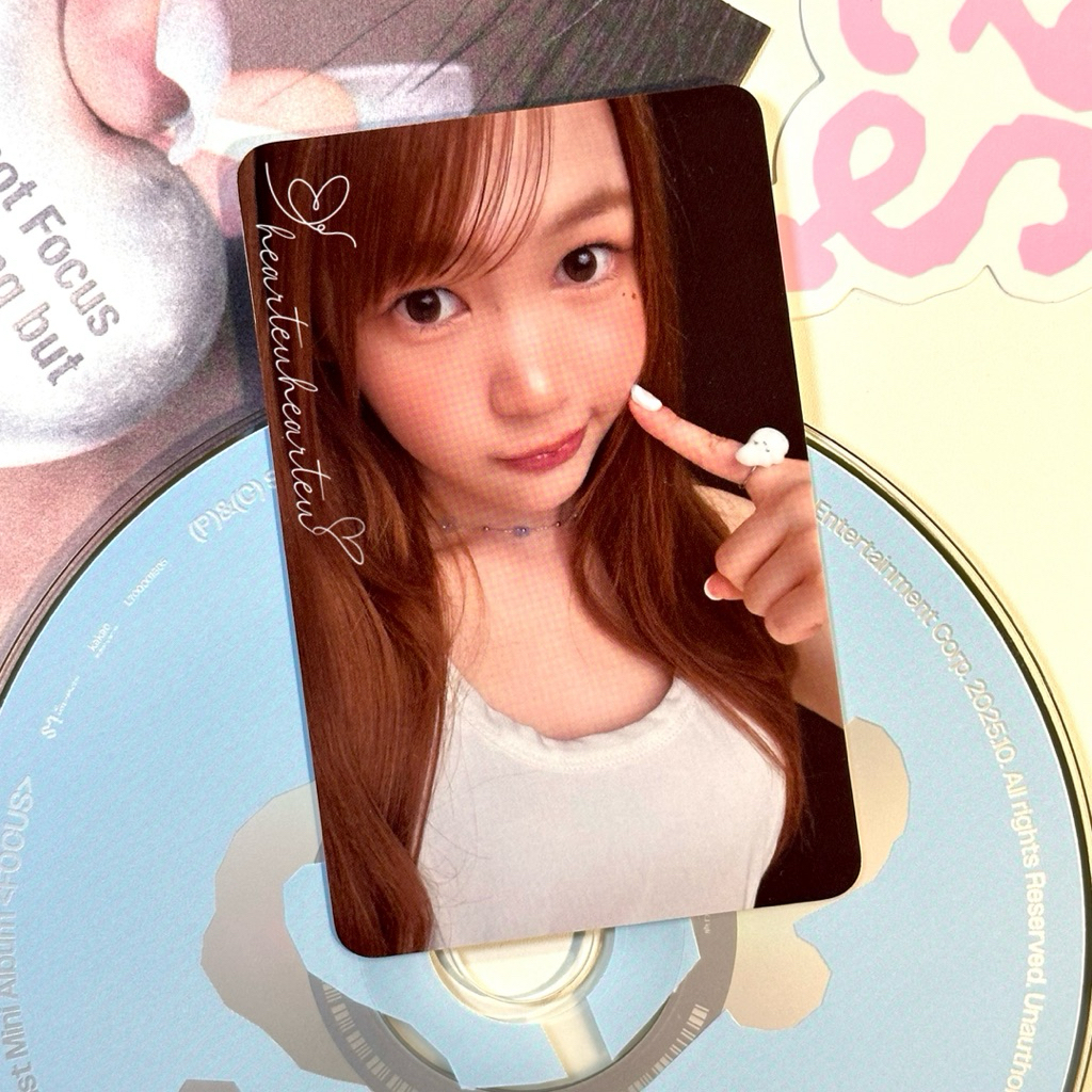 Hearteuheart HEARTS2HEARTS Carmen, Ian, Yeon Official Photocard จาก POB QQ Music Draw era Style (pc 