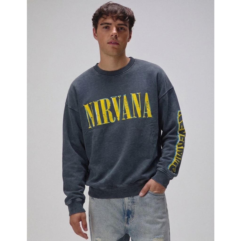 เสื้อสเวตเตอร์ Oversize Crewneck Wash Band Nirvana Mc.f supply co