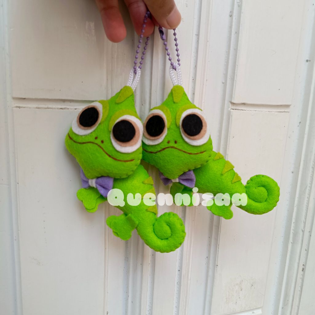 GANTUNGAN (พรีออเดอร์) - พวงกุญแจ Pascal Rapunzel - กําหนดเอง