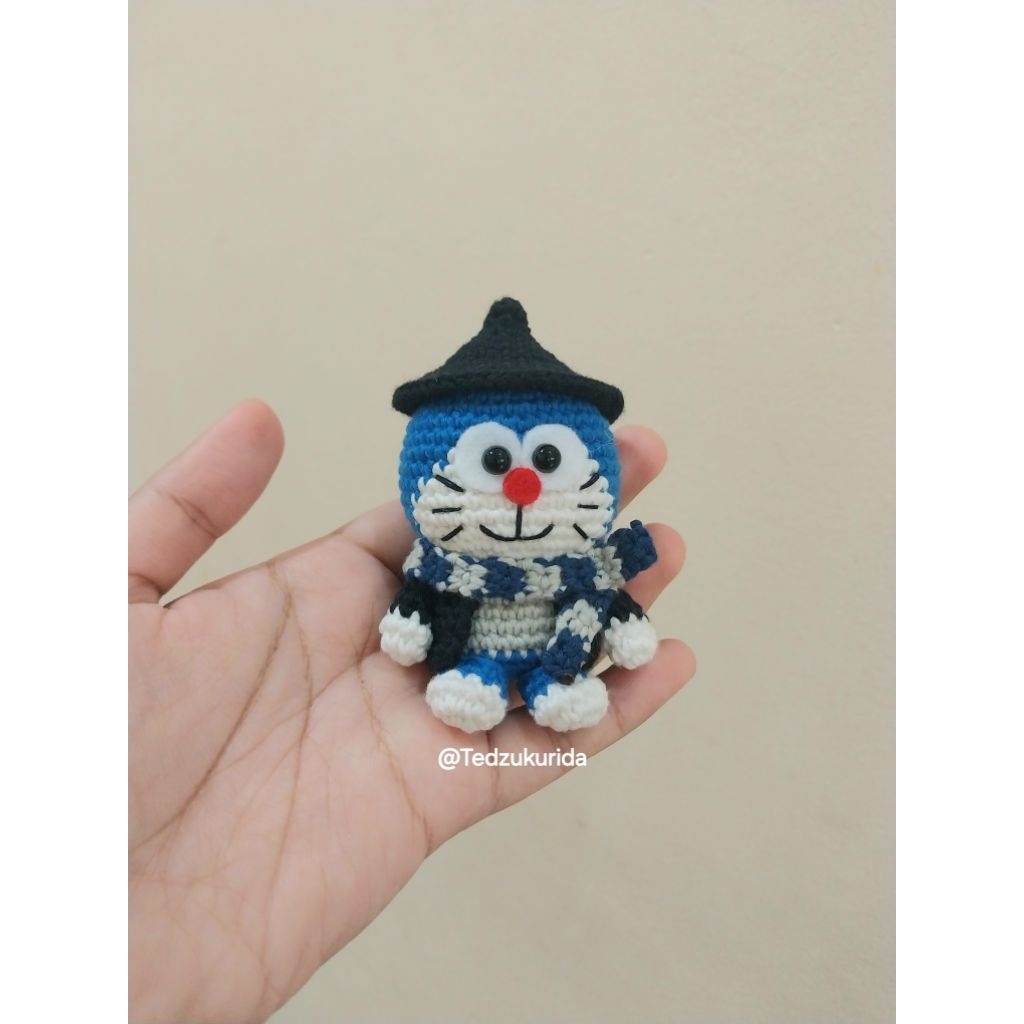 Doraemon Costume Ravenclaw พวงกุญแจถัก
