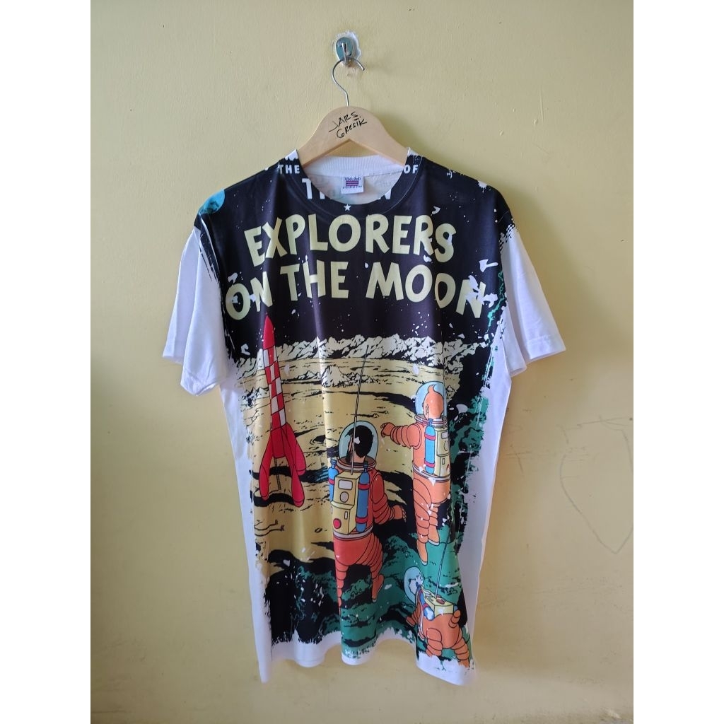(เสื้อยืดแบรนด์) The Adventure of Tintin: Explores On The Moon Bootleg Thailand AOP Tee