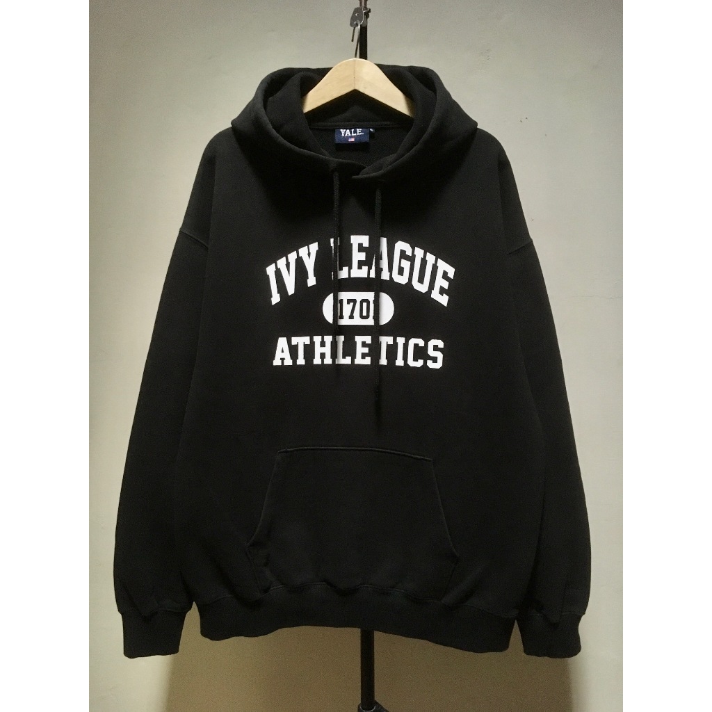 เสื้อกันหนาวมีฮู้ดสวมหัว Yale Black Ivy League