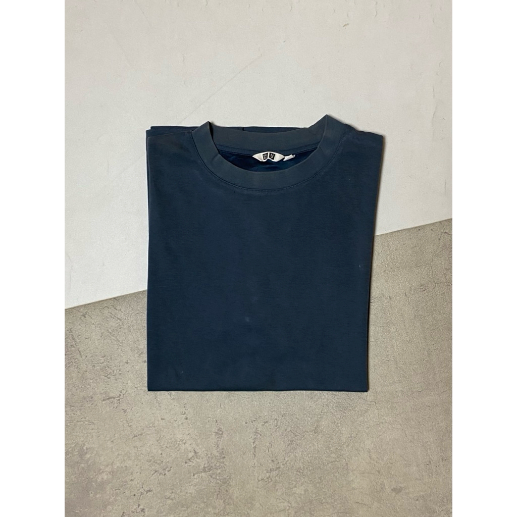 ZT 824 - UNIQLO U***