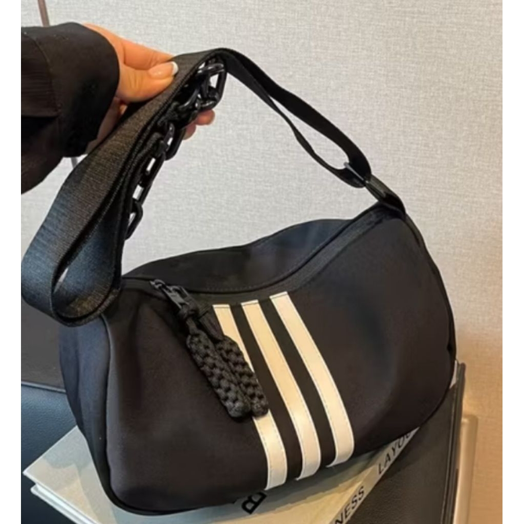 BLACK SLING BAG BLACK CASUAL BAG BLACK FITNESS BAG